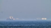 New US warning over Strait of Hormuz 'tollbooth'