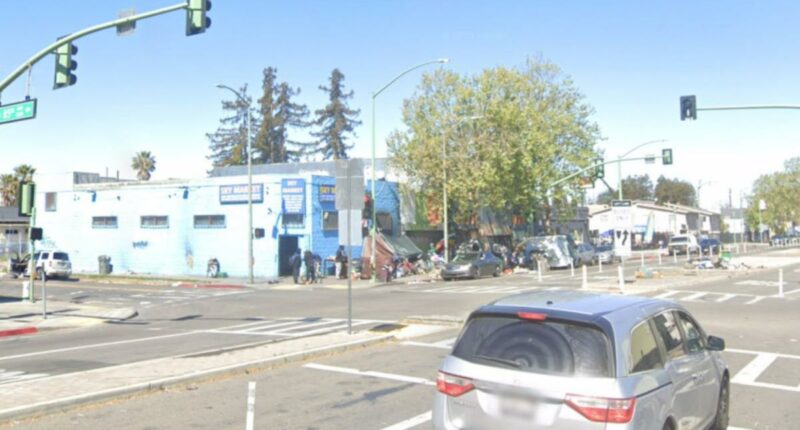 Oakland crash kills three, injures multiple after driver crashes into crowd