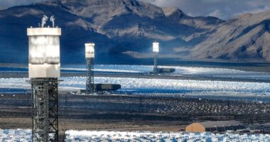 Obama-backed $2.2B green energy 'boondoggle' leaves taxpayers on the hook