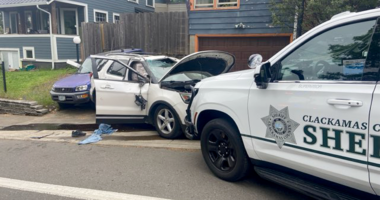 Oregon burglary suspect nabbed after crashing SUV during police chase: video