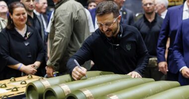 Pennsylvania voters back Zelensky's controversial Air Force One trip to ammunition plant, poll finds