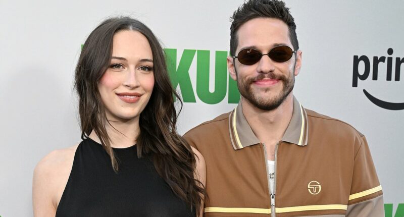 Pete Davidson's ex Elsie Hewitt claims she is raising daughter