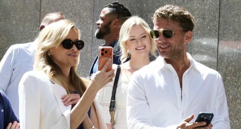 Reese Witherspoon and Ryan Phillippe reunite for son's NYU graduation