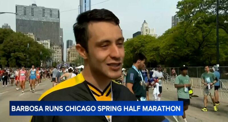 Roosevelt University grad student Joabe Barbosa gets visa extension, gets to finish mission of running every street in Chicago