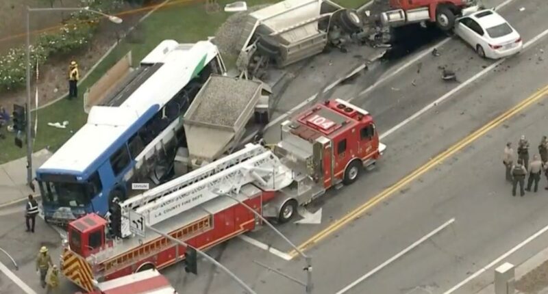 Santa Clarita multi-car crash leaves 13 injured