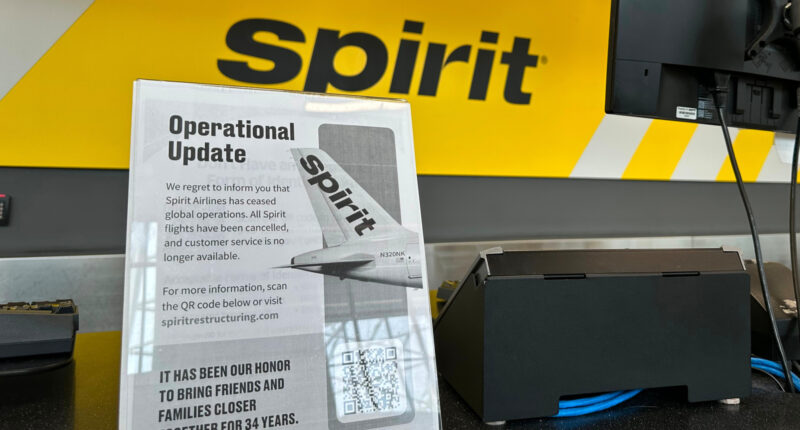 Spirit Airlines shut down: What to do to get home and get refunds