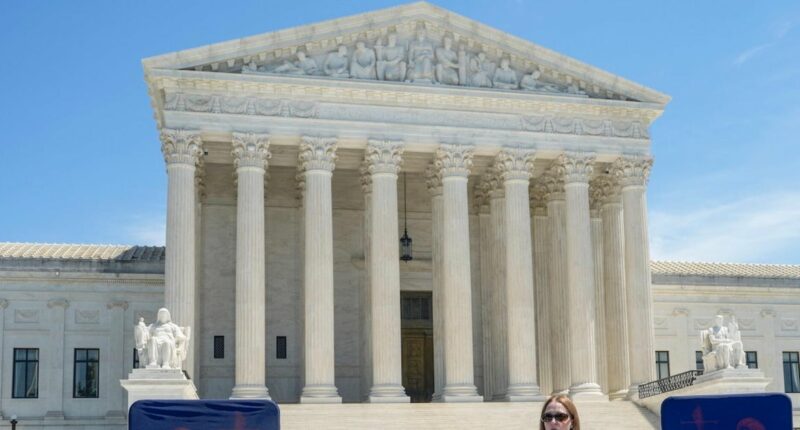Supreme Court lets Louisiana redistricting ruling take effect immediately, sparking angry words between Alito and Jackson