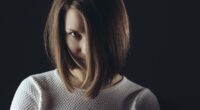 The body pose that reveals a psychopath is hiding in plain sight, according to a top psychologist