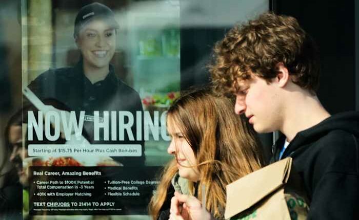 US jobless claim applications rise to 200,000 but remain historically low despite economic headwinds