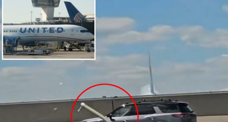 United plane strikes light pole, tractor-trailer while landing at Newark Airport: officials