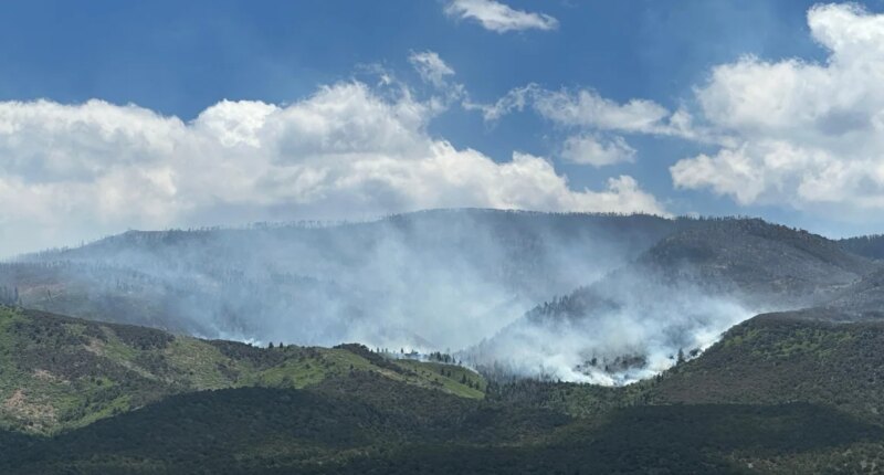 3 firefighters killed, 2 injured fighting wildfires near Colorado-Utah border