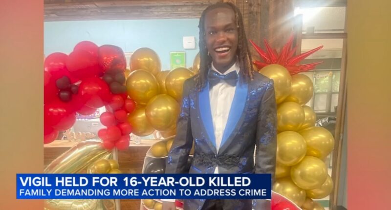 Balloon release held for Woodlawn High School student Stephon Jacobs, killed in Chatham, Chicago shooting near 77th and Rhodes