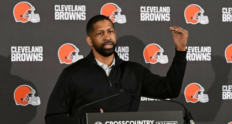 Browns could get bonus first-round pick from Rams thanks to unusual clause in Myles Garrett trade