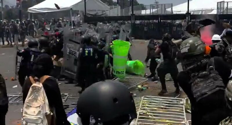 Chaos erupts outside Mexico City World Cup stadium