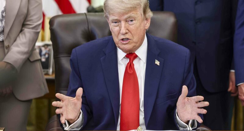 Donald Trump lambasts Obama's deal with Iran amid his Tehran deal