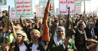 Expert warns of 'general escalation' of fighting if Houthis resume Red Sea campaign