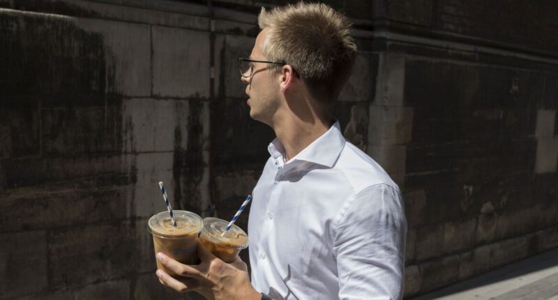 Hot tea and coffee guidance as UK to face at least 39C temperatures