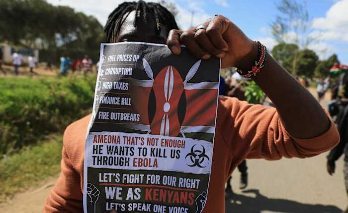 Kenyan president defends US Ebola quarantine center amid protests