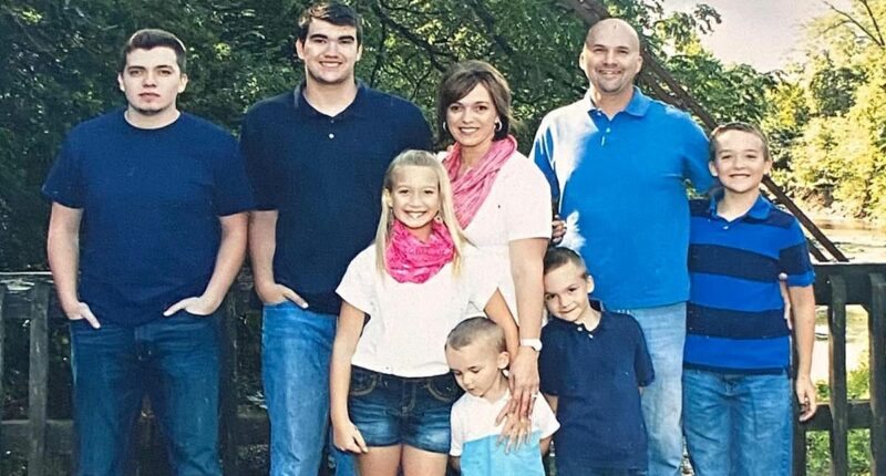 Killer dad hunts down and murders wife and FIVE kids in bloody rampage
