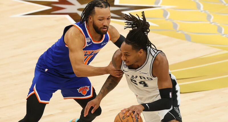 Knicks eye first title in 53 years as New Yorkers flood San Antonio