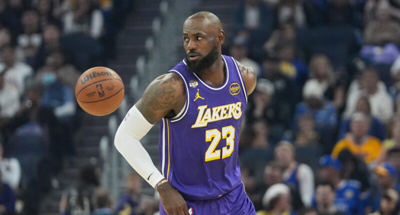 LeBron James informs Lakers that he will play elsewhere during next NBA season, ESPN reports