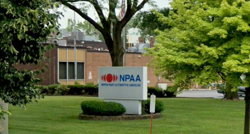 Shelter-in-place order lifted in Chicago suburb as police hunt suspect after reported shooting