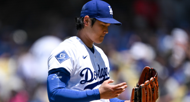 Shohei Ohtani endures second up-and-down outing, but Dodgers downplay his knee, blister issues
