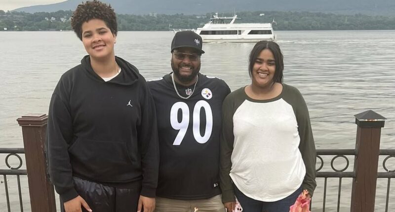 Teenagers killed in house fire while New York cop dad on duty