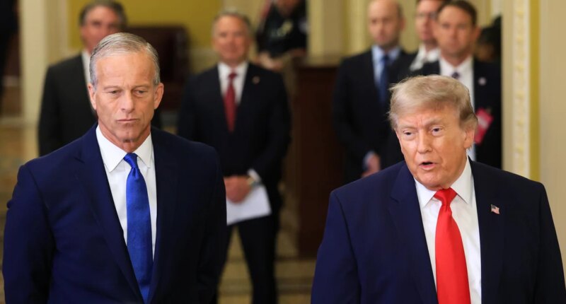 Trump meets with GOP senators after refusing to sign housing bill
