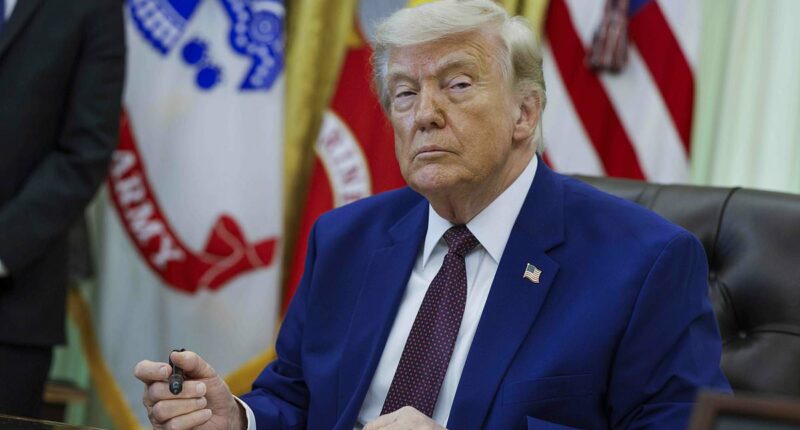 Trump rages at Republicans after being stripped of Iran war powers