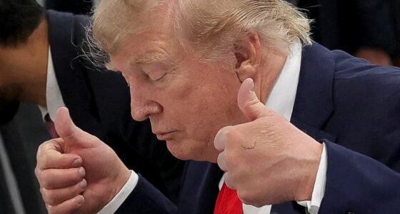 Trump spotted with unusual new mark on hand