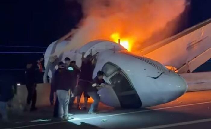 With a sledgehammer and a shovel, volunteers raced to save passengers in Texas plane crash