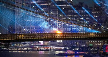 Brooklyn Bridge catches fire amid NYC fireworks display as Trump hails it in DC speech