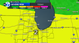 Chicago weather forecast: Severe T-Storm Warning in effect for parts of area, with rain chances on 4th of July | Radar