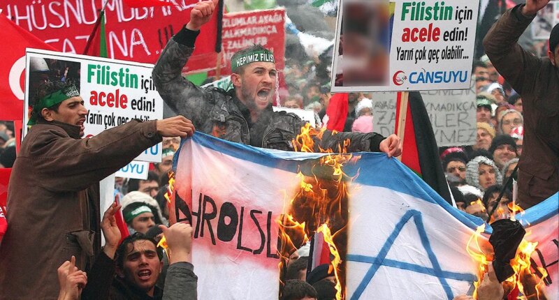 Critics say Turkey's verbal attacks on Israel have crossed into antisemitism