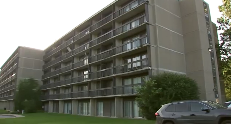 Extreme Heat Warning: Air conditioning failures at Autumn Ridge Apartments in Park Forest, Illinois raise condemnation concerns