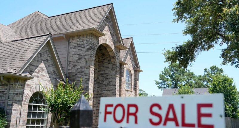 Foreclosure filings surged 21% this year. Here are the states where they are rising fastest.