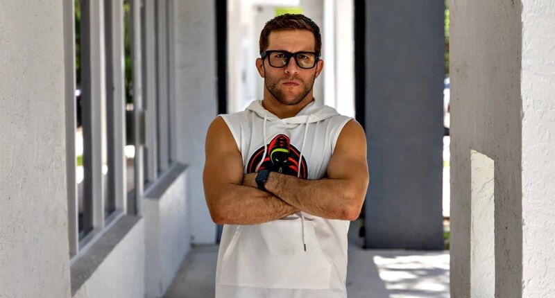 MMA fighter leans on faith in quest to catch suspected child predators