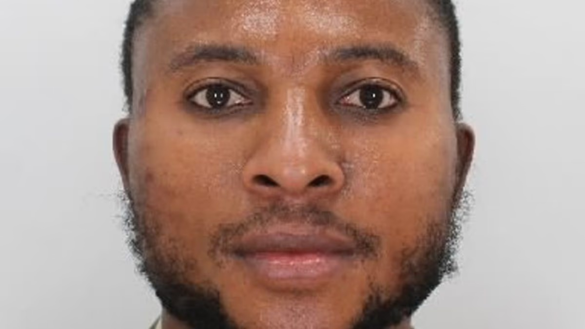 Manhunt is launched for father, 31, who 'killed his daughter in crash'