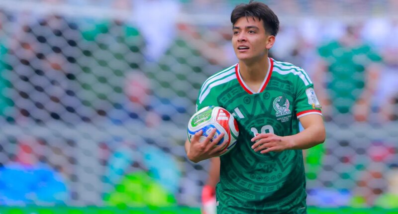 Mexico Teenager Gilberto Mora Makes History With Start vs. Ecuador