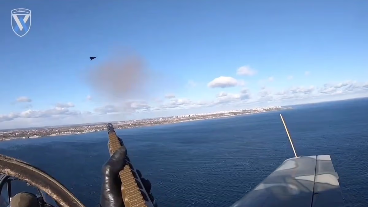 Ukraine Backseat Gunner Shoots Down Russian Drone in Midair - Internewscast Journal