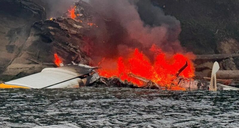 Multiple injured after floatplane makes emergency landing, catches fire off Washington coast