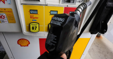 Oil prices rise 8%, and Dow drops 800 points after Trump says ceasefire with Iran is 'over'