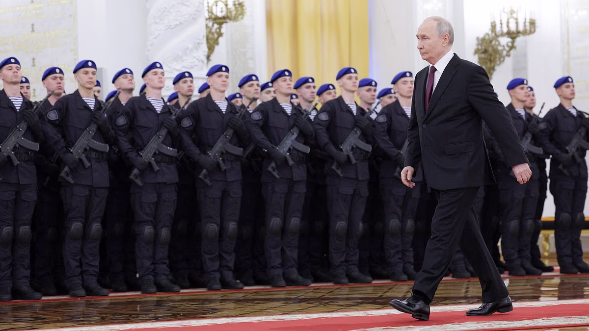 Paranoid Putin boosts his personal protection squad to 800 officers