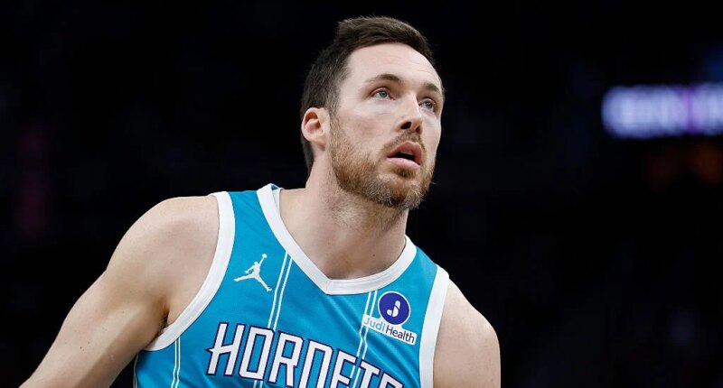 Pat Connaughton Net Worth