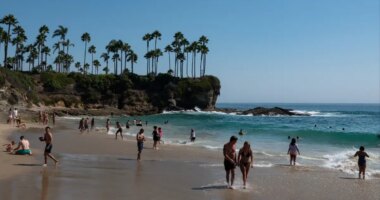 Popular Southern California Beach closed after massive sewage spill