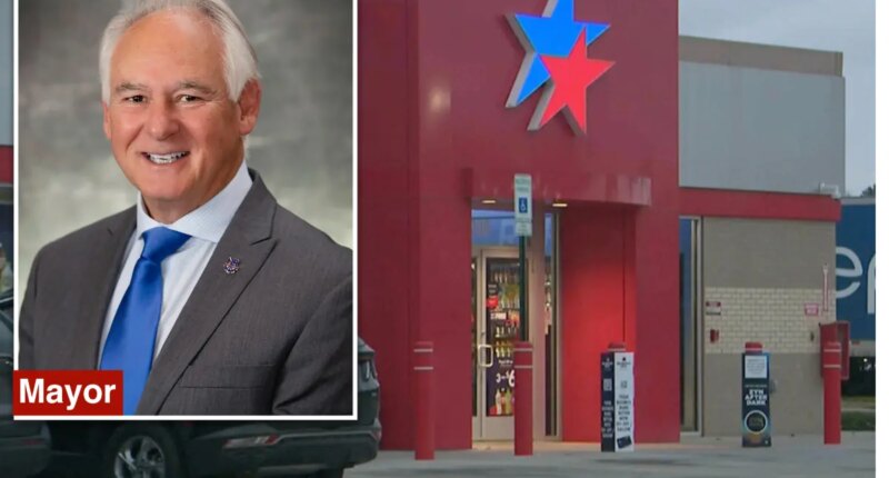 Powerball $1.82 billion jackpot winner revealed as Arkansas mayor Terry Hartwick's brother