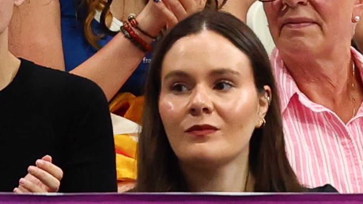 Pregnant Holly Ramsay Looks Downcast as Adam Peaty Misses Commonwealth Games 4x100m Medley Relay Medal