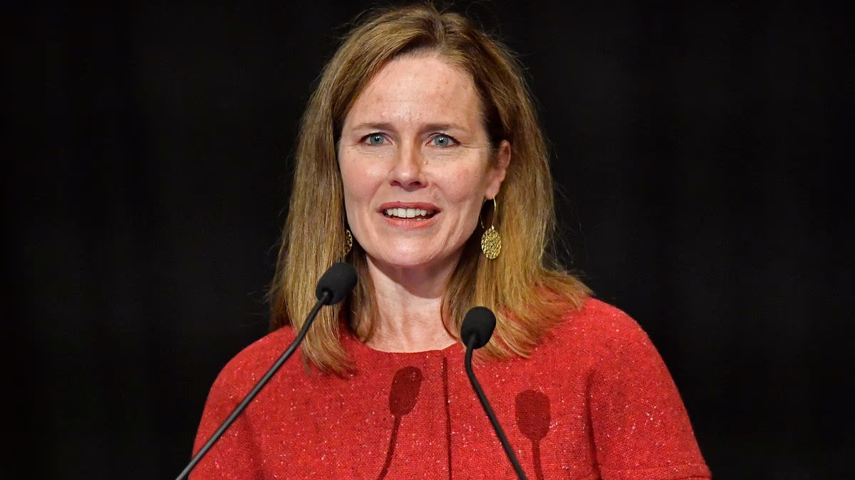 Trump insiders knife Justice Amy Coney Barrett after shock Supreme Court decision