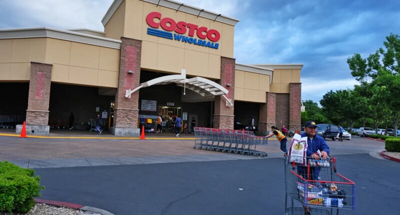 Two arrested at Costco after alleged fraudulent credit card shopping spree